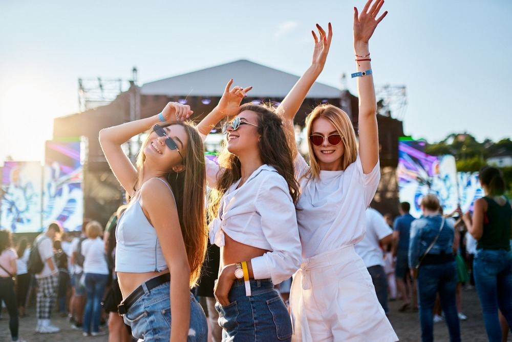 The Rise of Internet Chicks