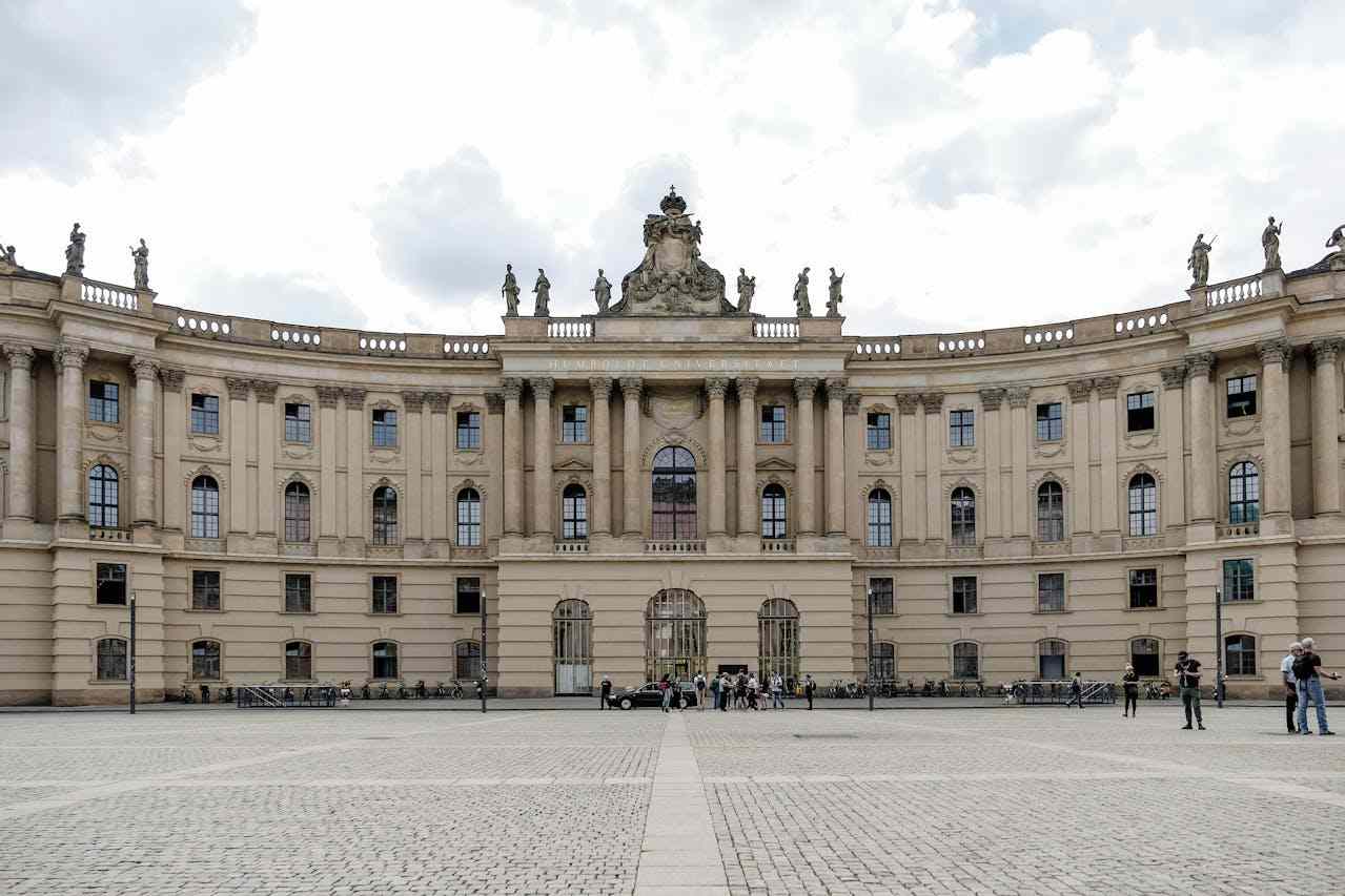 Top 5 Reasons to Pursue an MBA in Germany